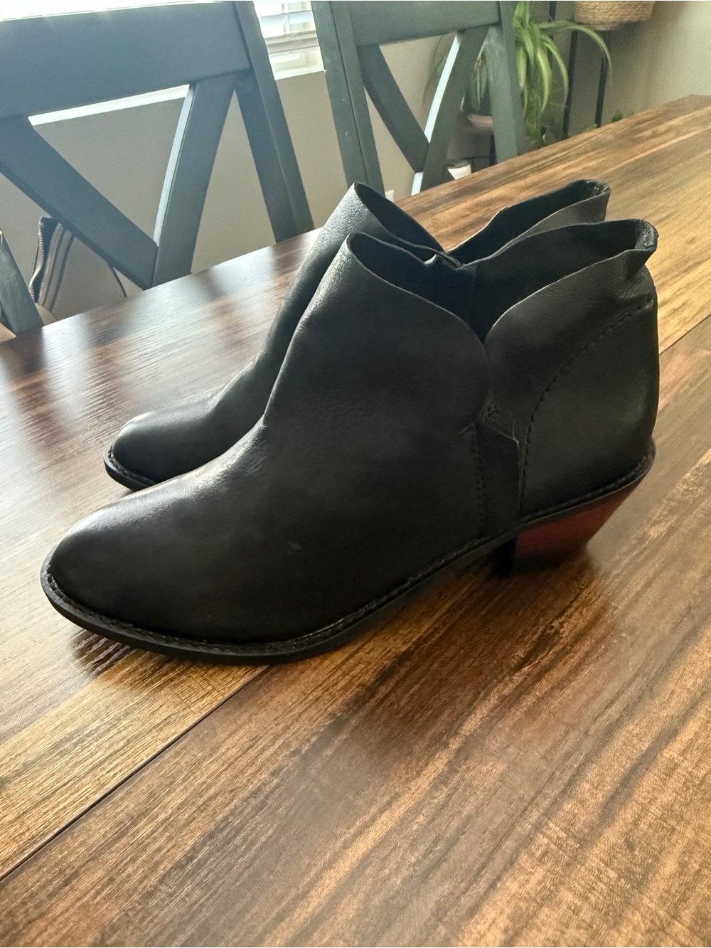 Kelsi Dagger Black Leather Cutout Ankle Booties- like new